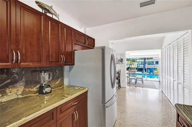 3230 S Terra Mar Drive, Lauderdale By The Sea, FL 33062