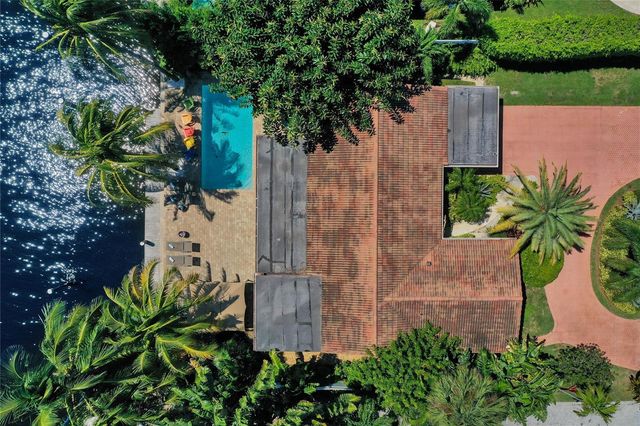 3230 S Terra Mar Drive, Lauderdale By The Sea, FL 33062