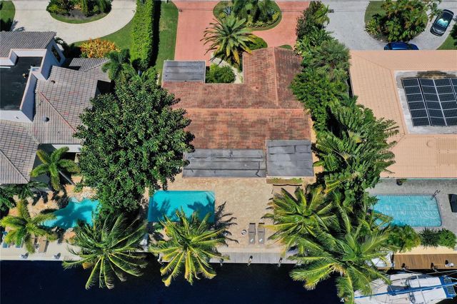 3230 S Terra Mar Drive, Lauderdale By The Sea, FL 33062