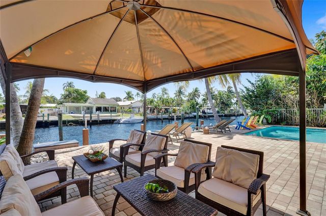 3230 S Terra Mar Drive, Lauderdale By The Sea, FL 33062