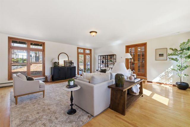 40-40A Pine Hill Road, Hollis, NH 03049