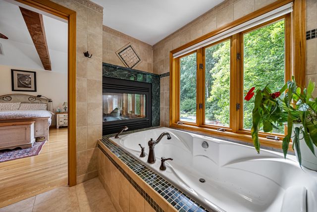 40-40A Pine Hill Road, Hollis, NH 03049