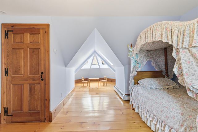 40-40A Pine Hill Road, Hollis, NH 03049