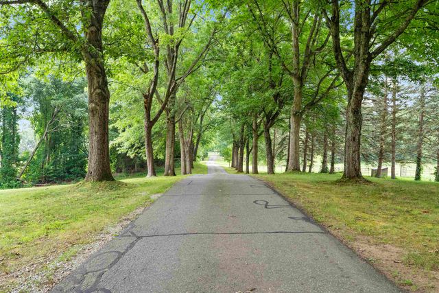 40-40A Pine Hill Road, Hollis, NH 03049