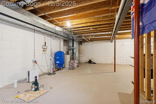 2910 Ginger Drive, Coleman, MI 48618