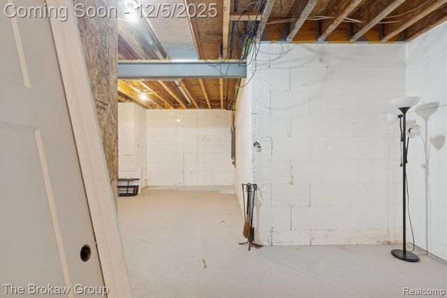 2910 Ginger Drive, Coleman, MI 48618