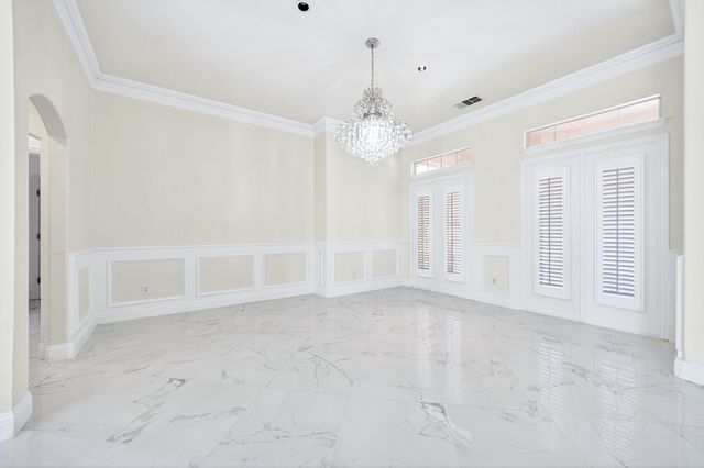 328 Leeward Circle, Azle, TX 76020