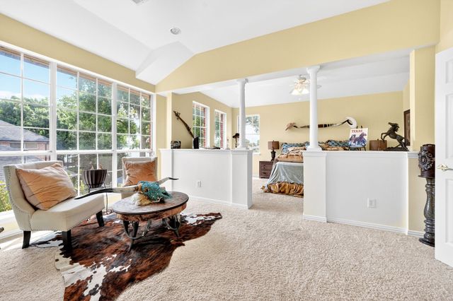 328 Leeward Circle, Azle, TX 76020