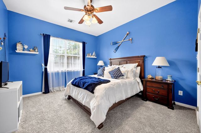 328 Leeward Circle, Azle, TX 76020