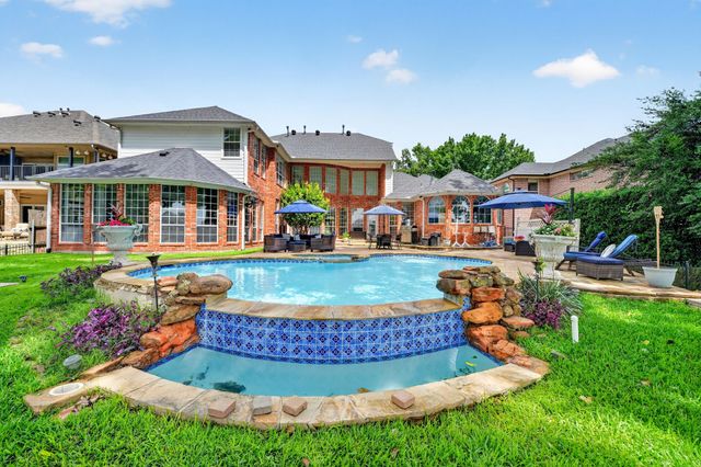 328 Leeward Circle, Azle, TX 76020