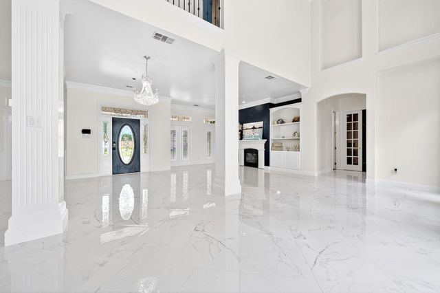 328 Leeward Circle, Azle, TX 76020