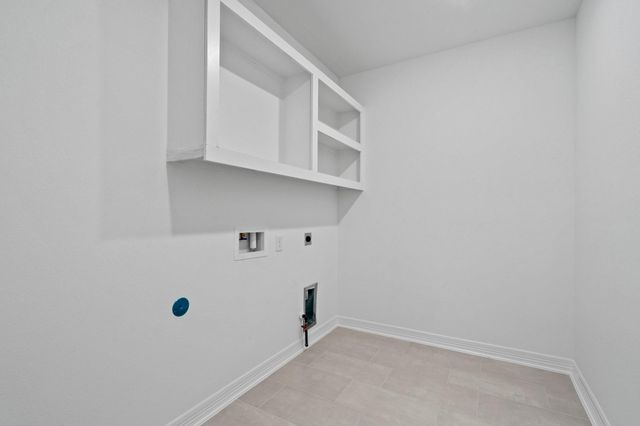 7723 Jade Crest Drive, Angleton, TX 77515