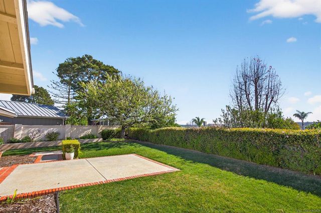 2719 Greenock Ct., Carlsbad, CA 92010