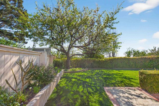 2719 Greenock Ct., Carlsbad, CA 92010