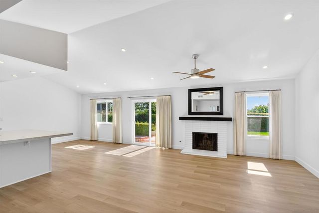 2719 Greenock Ct., Carlsbad, CA 92010