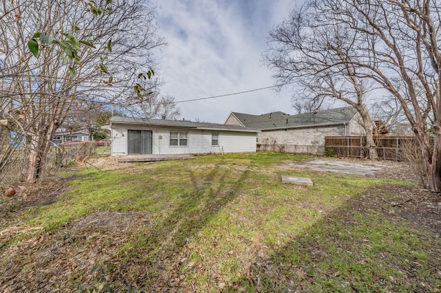 5805 Aton Avenue, Westworth Village, TX 76114