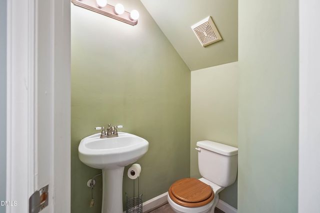 621 Rodney Bay Crossing, Wake Forest, NC 27587
