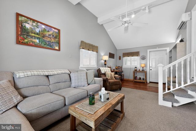 12 DIGBY DR, Blackwood, NJ 08012