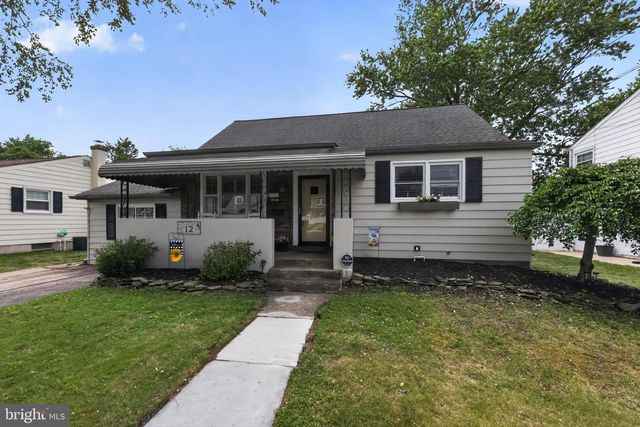 12 DIGBY DR, Blackwood, NJ 08012