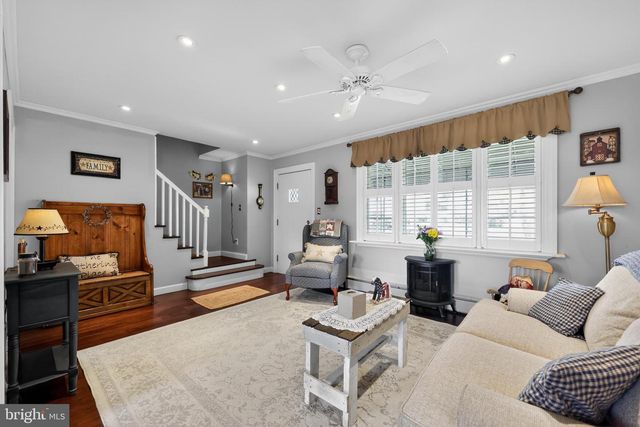 12 DIGBY DR, Blackwood, NJ 08012