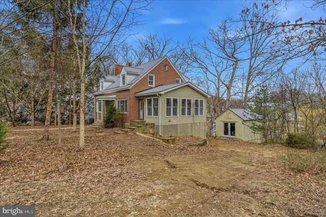 45 ROCKWELL CIR, Berkeley Springs, WV 25411