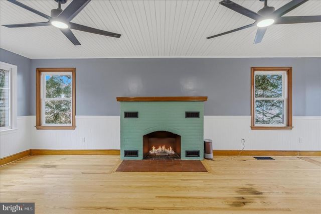 45 ROCKWELL CIR, Berkeley Springs, WV 25411