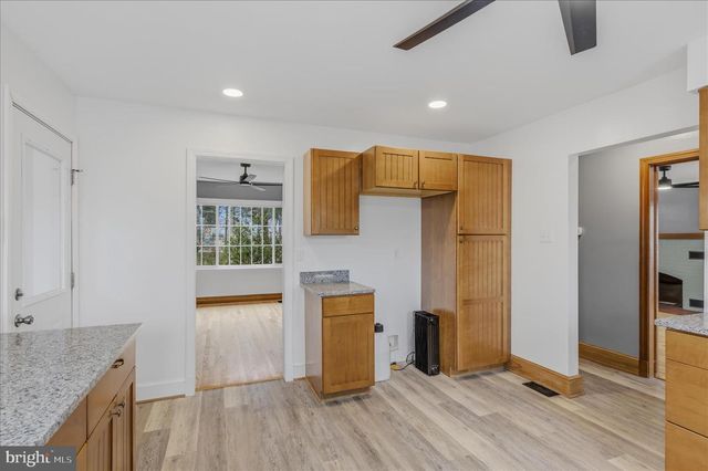 45 ROCKWELL CIR, Berkeley Springs, WV 25411