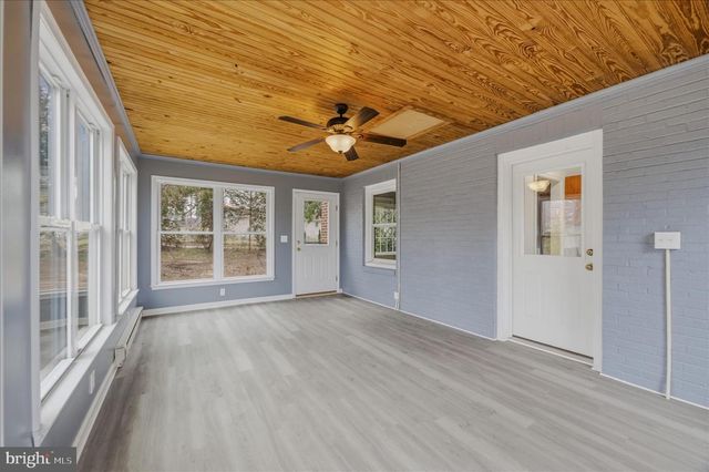 45 ROCKWELL CIR, Berkeley Springs, WV 25411