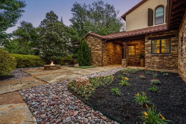 2215 King Fisher Drive, Westlake, TX 76262