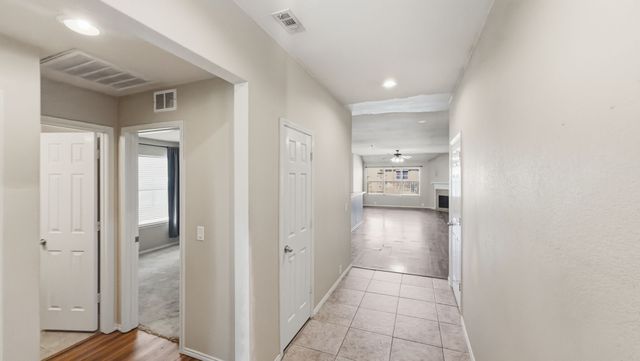 1029 Abigail Drive, Arlington, TX 76002