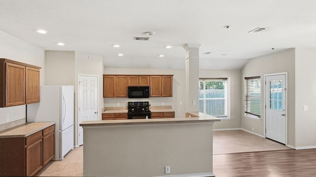 1029 Abigail Drive, Arlington, TX 76002