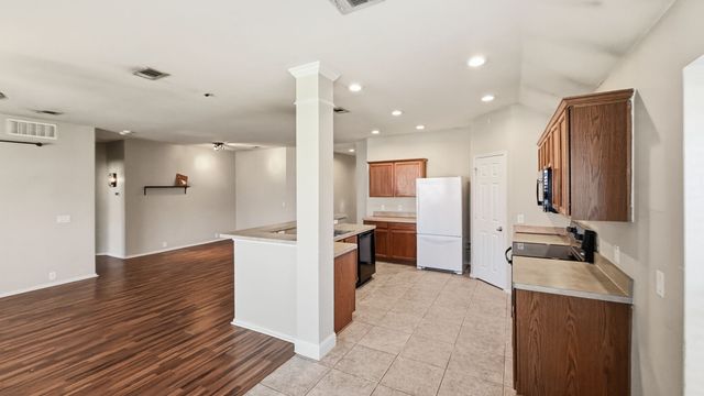 1029 Abigail Drive, Arlington, TX 76002