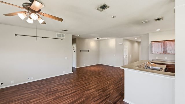 1029 Abigail Drive, Arlington, TX 76002