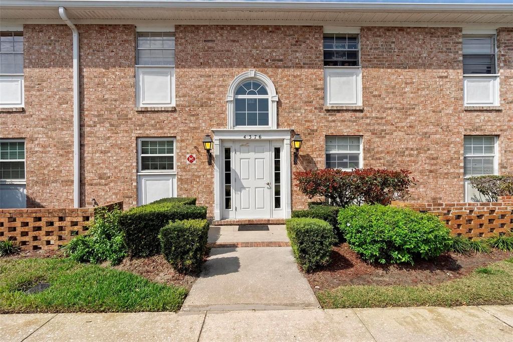 4376 LAKE UNDERHILL ROAD C, Orlando, FL 32803