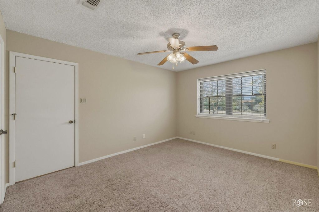 Image 17 of property listing at 153 Edinburgh Road, San Angelo, TX 76901