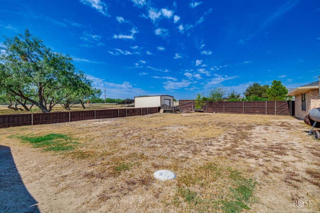 Image 24 of property listing at 153 Edinburgh Road, San Angelo, TX 76901