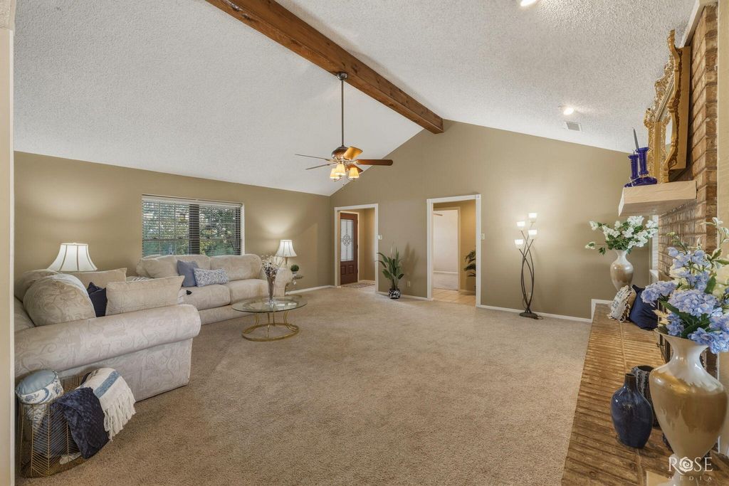 Image 5 of property listing at 153 Edinburgh Road, San Angelo, TX 76901