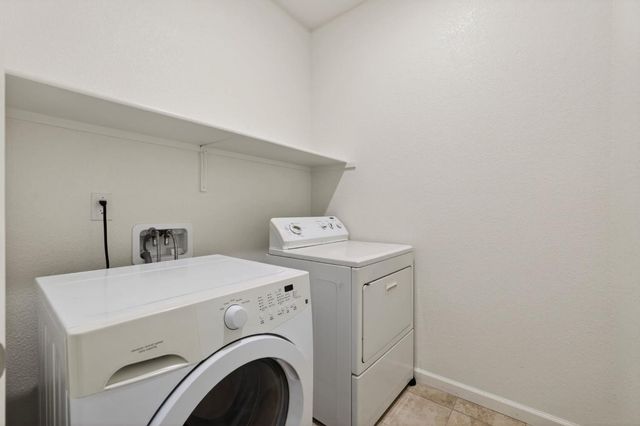 7978 Cobb St, Citrus Heights, CA 95610