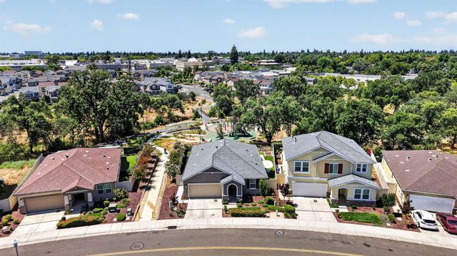 7978 Cobb St, Citrus Heights, CA 95610