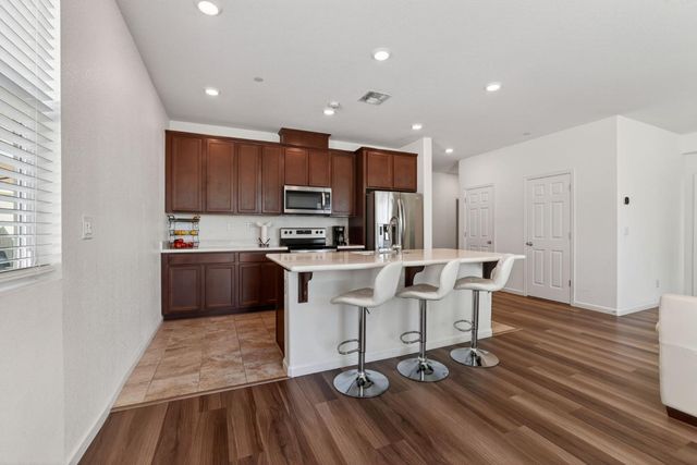 7978 Cobb St, Citrus Heights, CA 95610