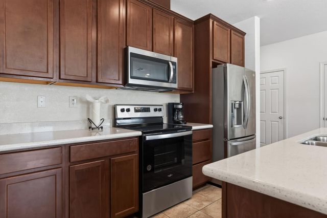 7978 Cobb St, Citrus Heights, CA 95610