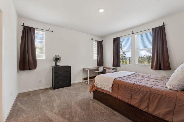 7978 Cobb St, Citrus Heights, CA 95610