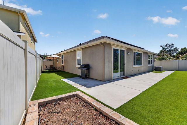 7978 Cobb St, Citrus Heights, CA 95610