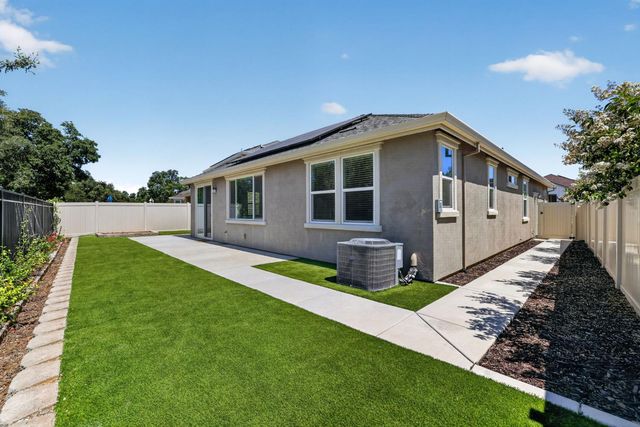 7978 Cobb St, Citrus Heights, CA 95610