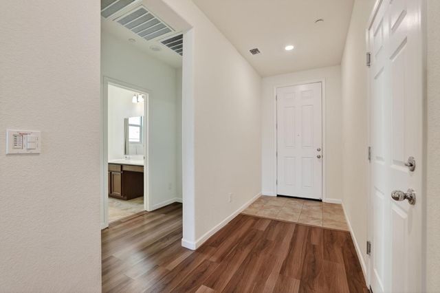 7978 Cobb St, Citrus Heights, CA 95610