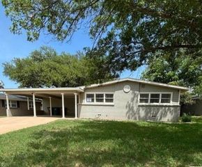 2004 Douglas Drive, San Angelo, TX 76904
