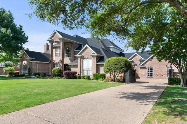 901 Walnut Falls Circle, Mansfield, TX 76063