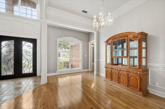 901 Walnut Falls Circle, Mansfield, TX 76063