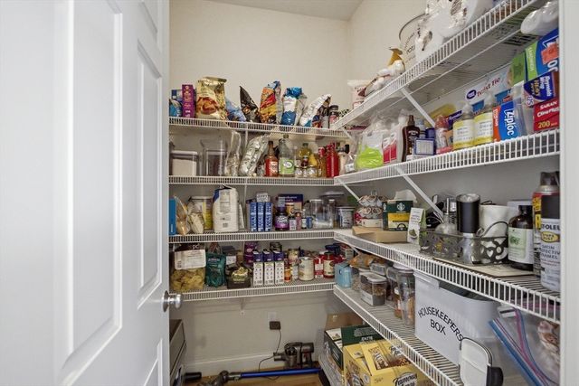 11 Quail Run, Bolton, MA 01740