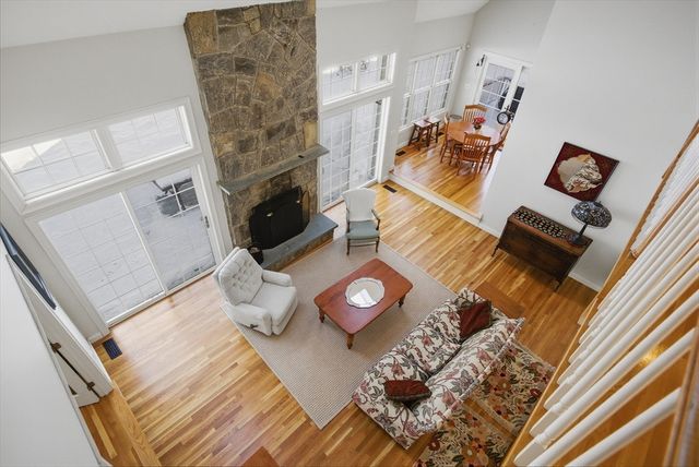 11 Quail Run, Bolton, MA 01740